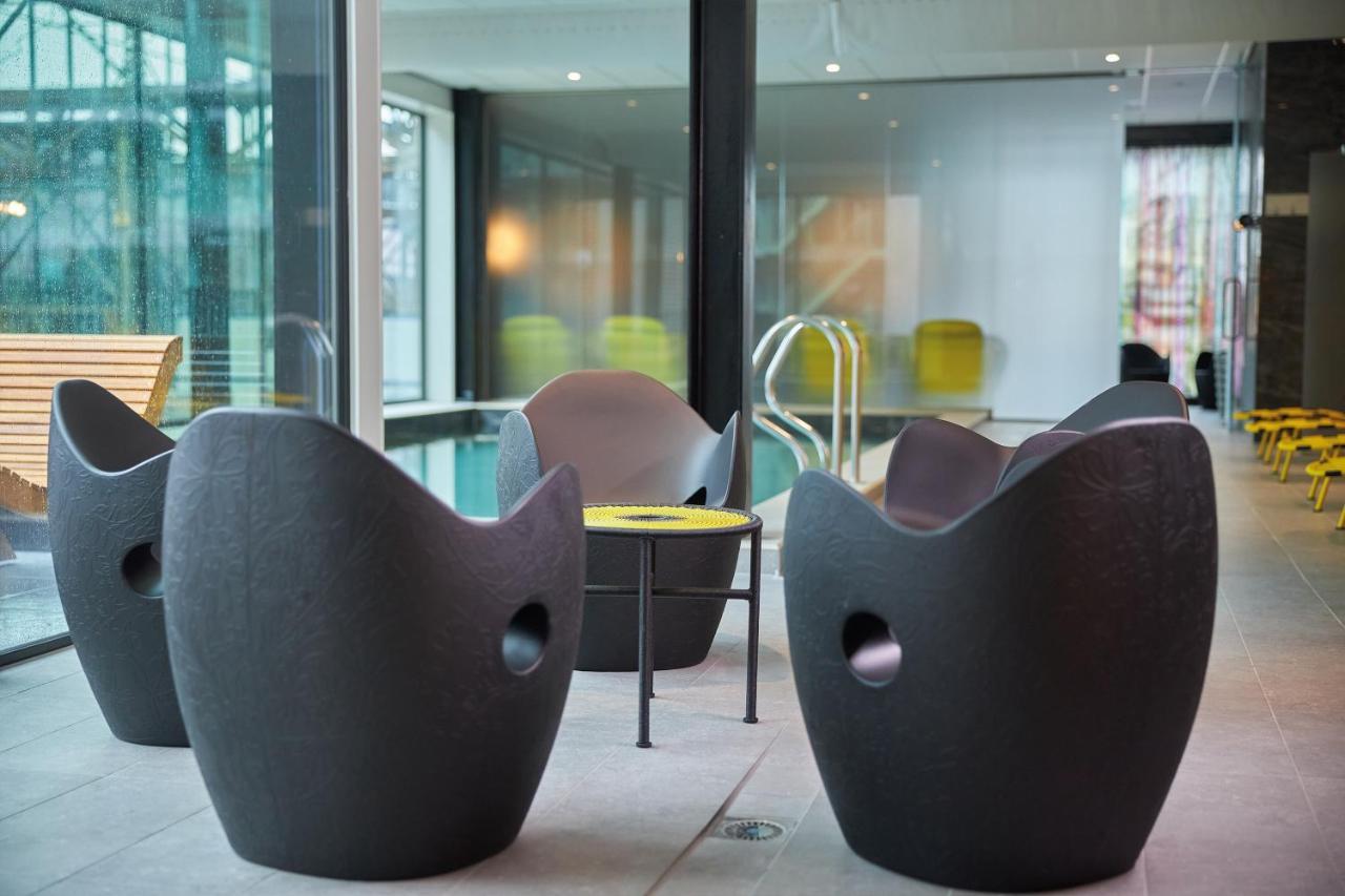 Inntel Hotels Amsterdam Landmark Екстериор снимка "The interior of the hotel is very modern and very comfortable"