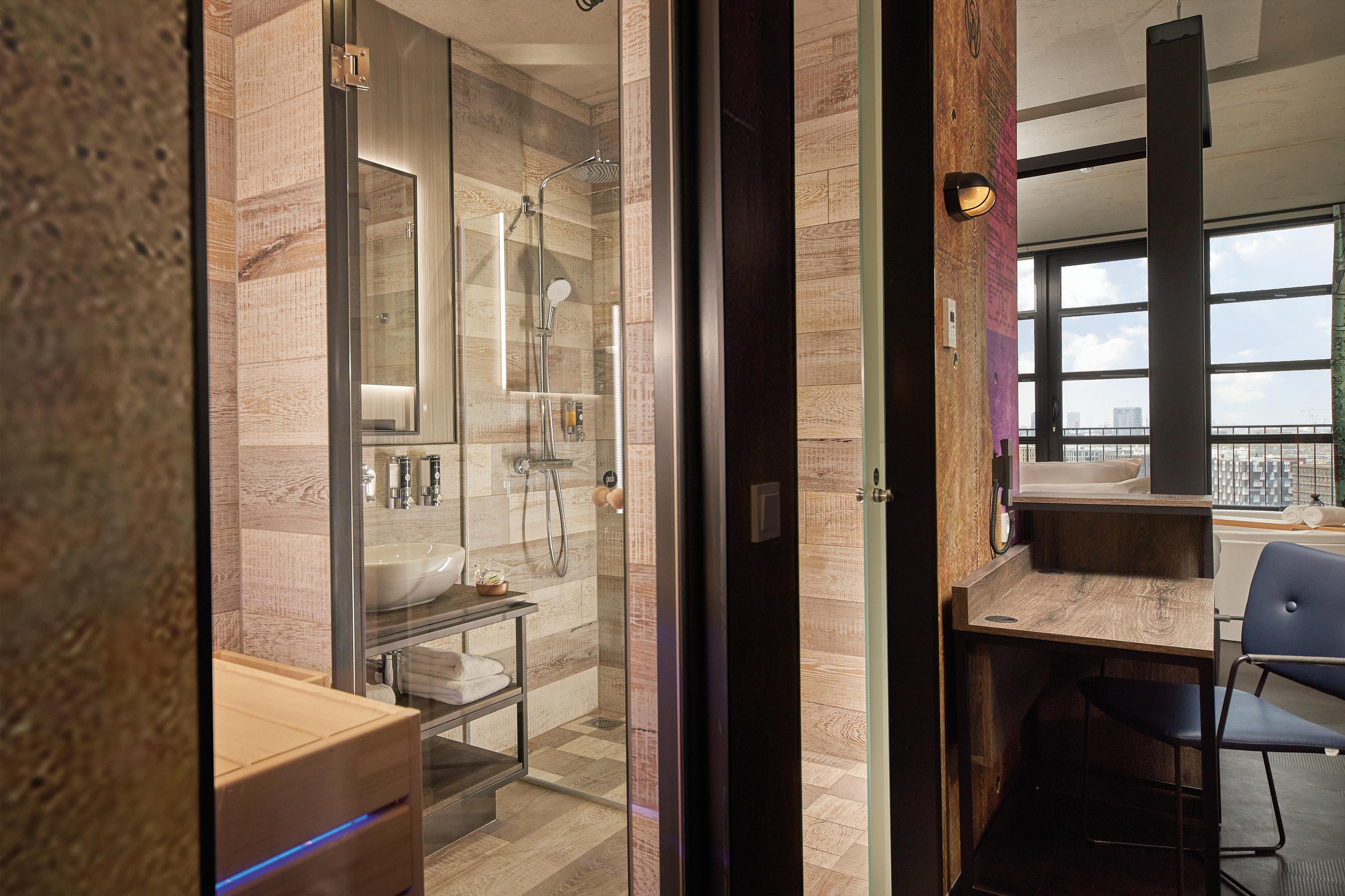 Inntel Hotels Amsterdam Landmark Екстериор снимка Shower room in a room of the hotel