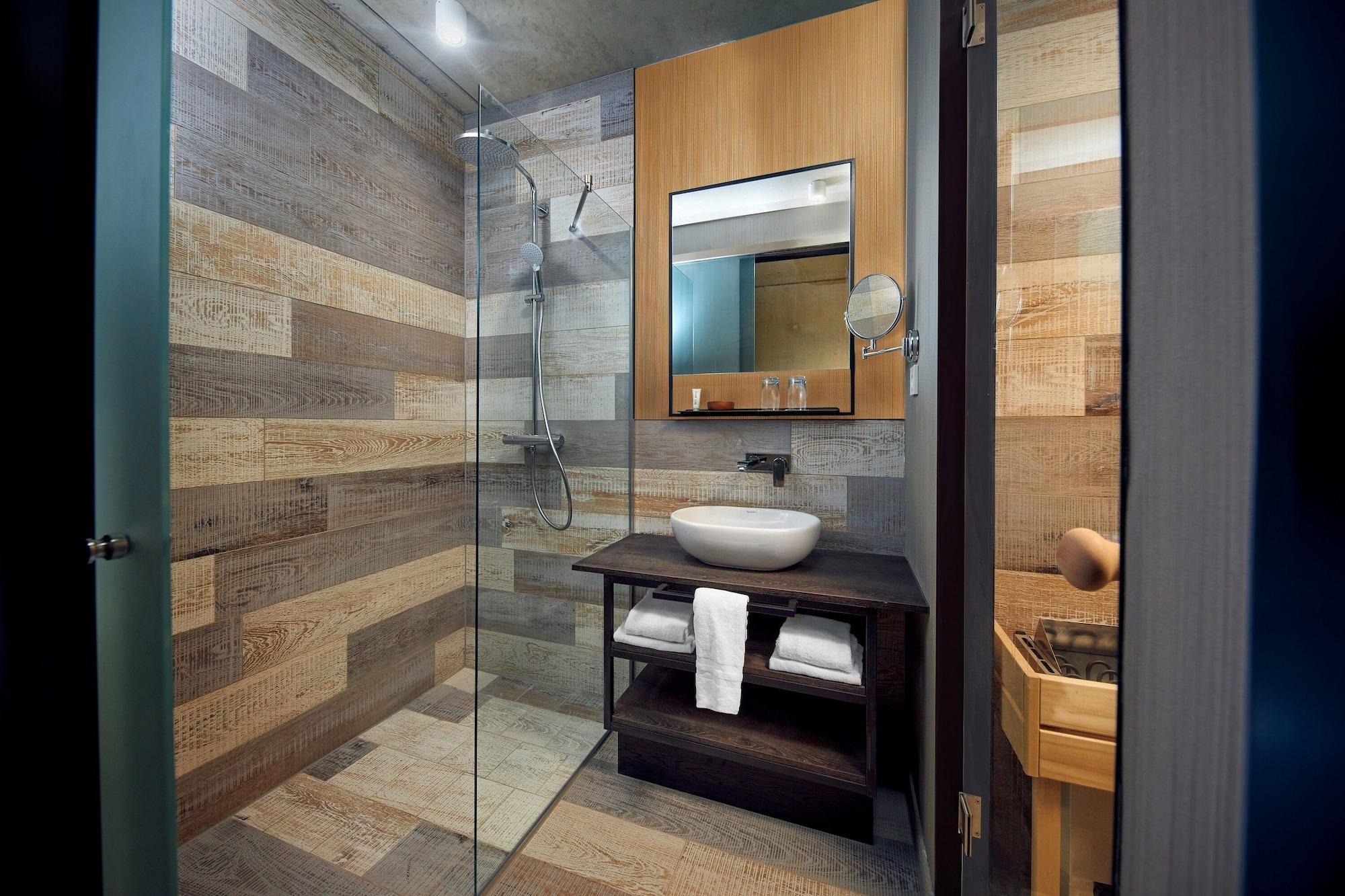 Inntel Hotels Amsterdam Landmark Екстериор снимка Bathroom